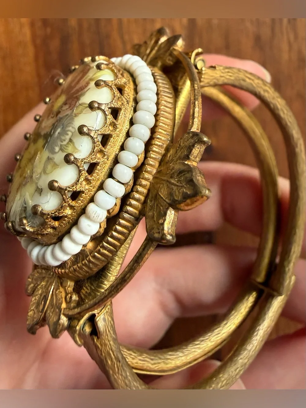 VTG Miriam Haskell Floral Porcelain Bracelet Victorian Seed Bead Gold Tone